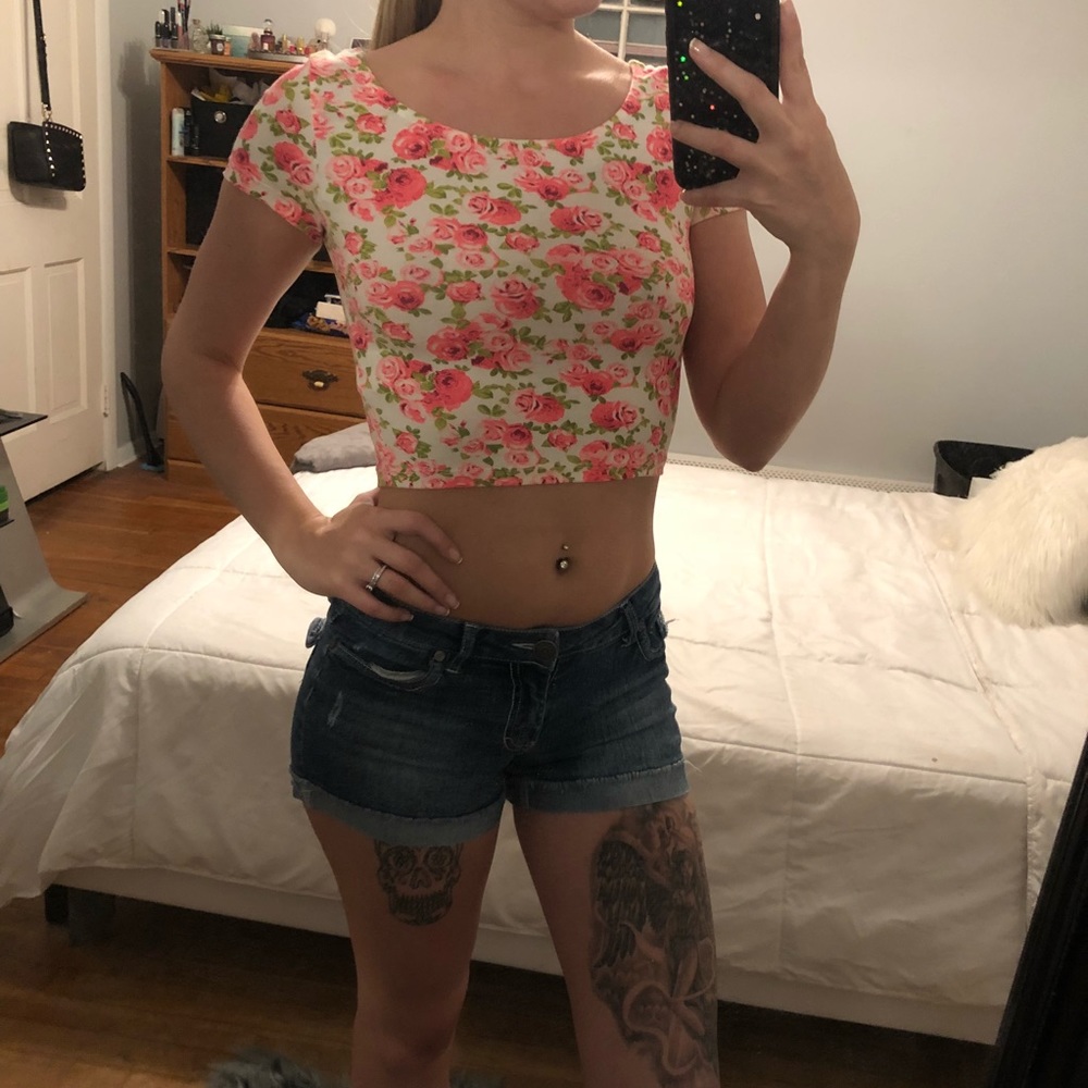 Cute Rose Crop Top